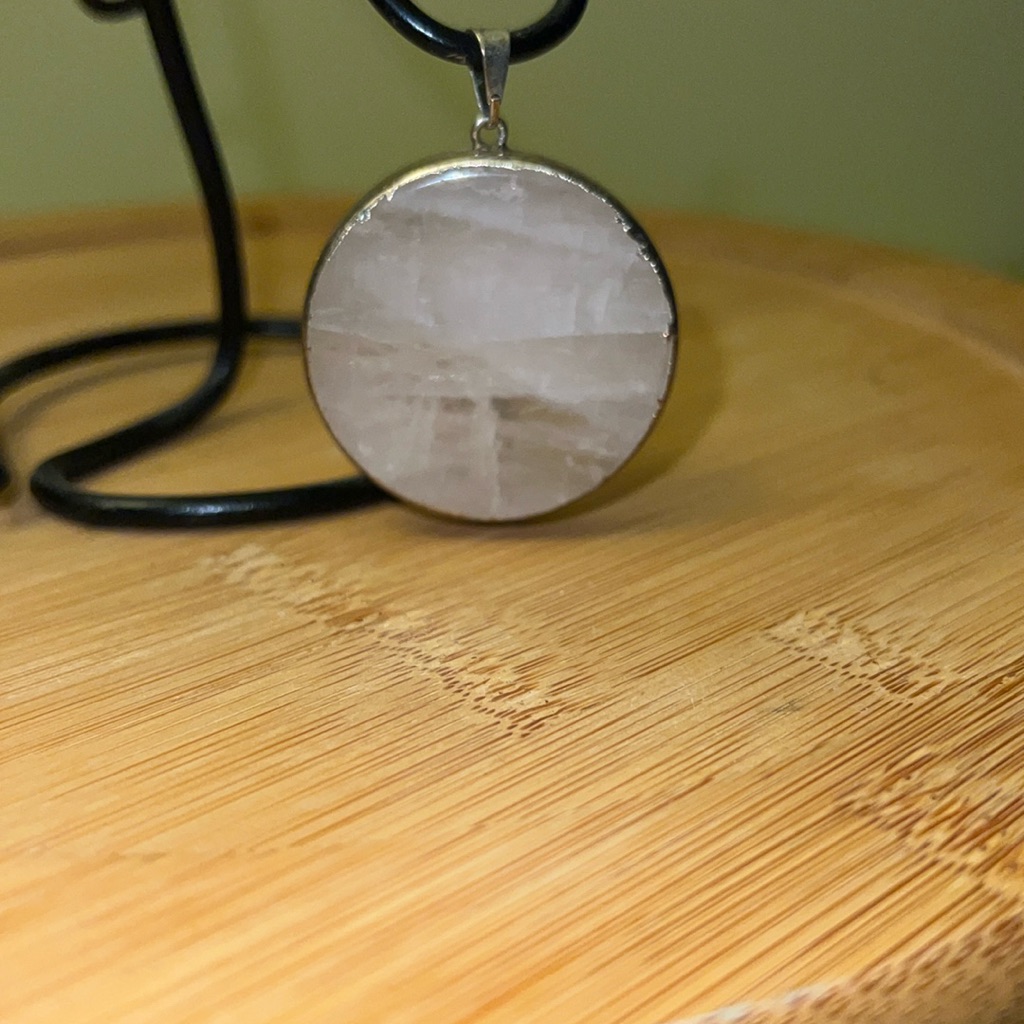 Rose Quartz Round Pendant
